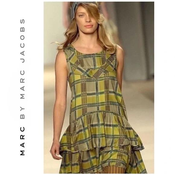 Marc by Marc Jacobs Women's Silk Sleeveless Ruffle Bottom Dress Size Small EUC - Picture 2 of 16